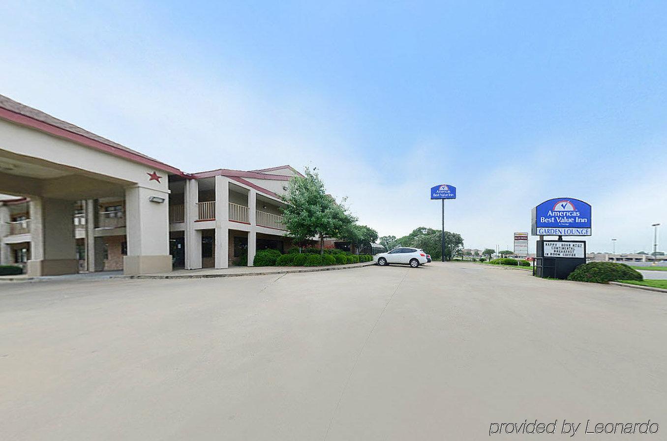 American Inn-Sealy Екстер'єр фото